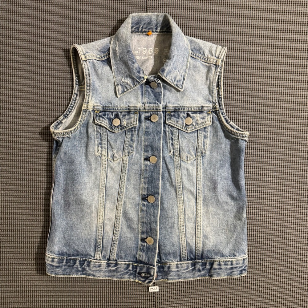 Gap 1969 Women Blue Denim Vest Size S RN 54023